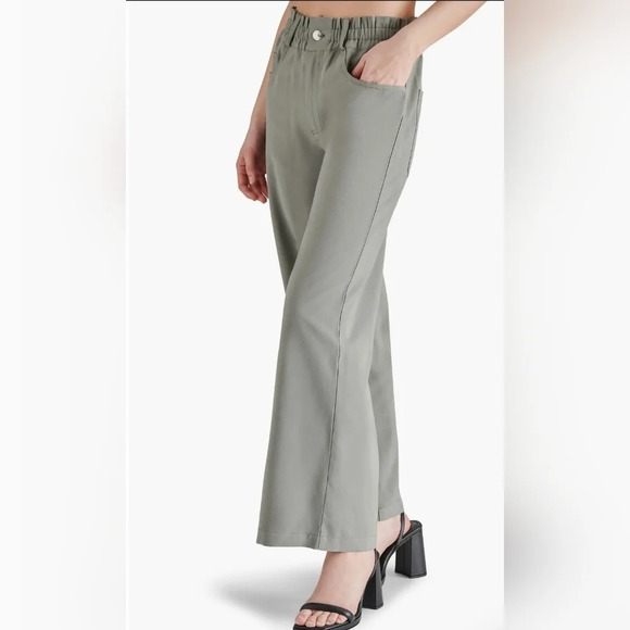 Steve Madden Paperbag Waist Wide Leg Utility Pants - Picture 3 of 9